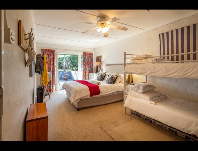 3 BEDROOM FREEHOLD FOR SALE IN UNDERBERG